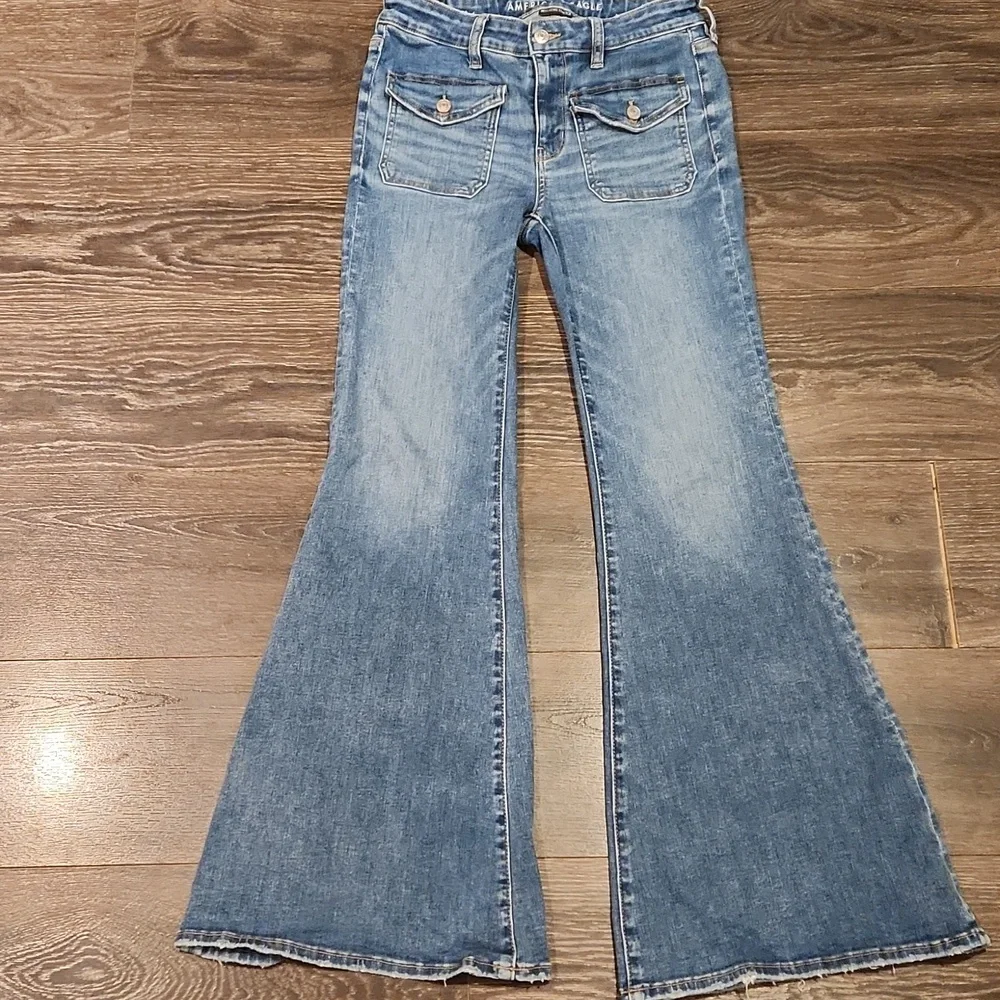 ❤️ AMERICAN EAGLE HIGH RISE  FESTIVAL FLARE JEANS, 8 (29) - Picture 2 of 9